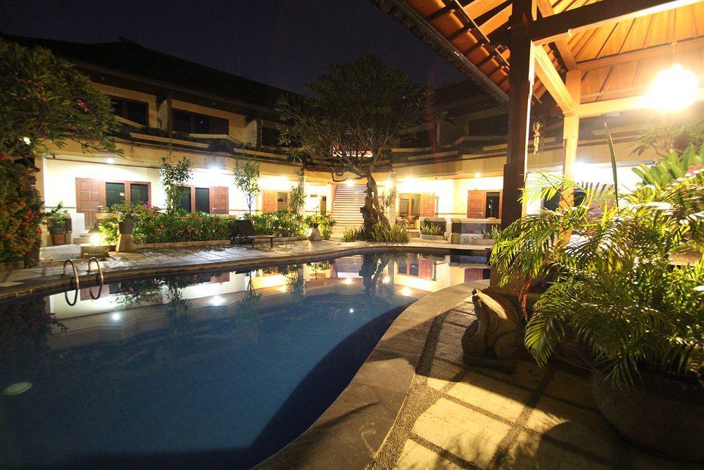 Paradiso Beach Inn Kuta  Exterior photo