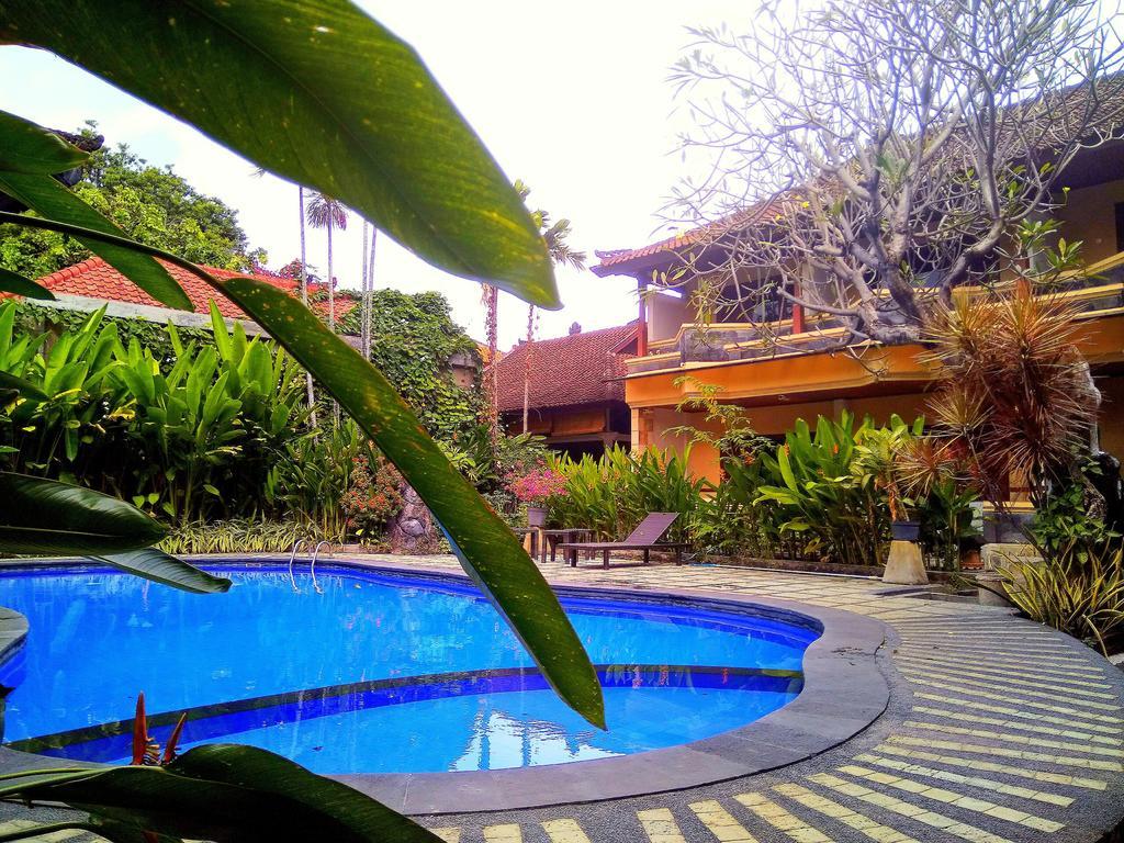 Paradiso Beach Inn Kuta  Exterior photo